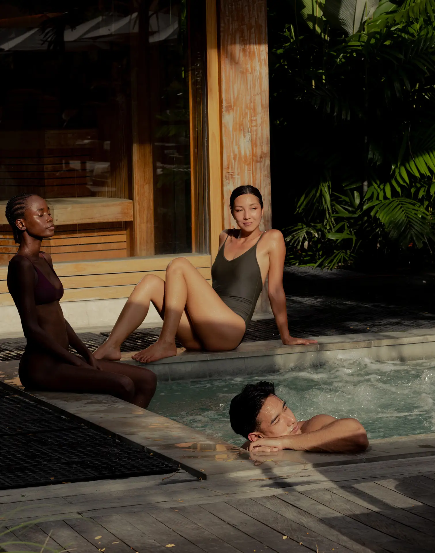 Image hover effect image